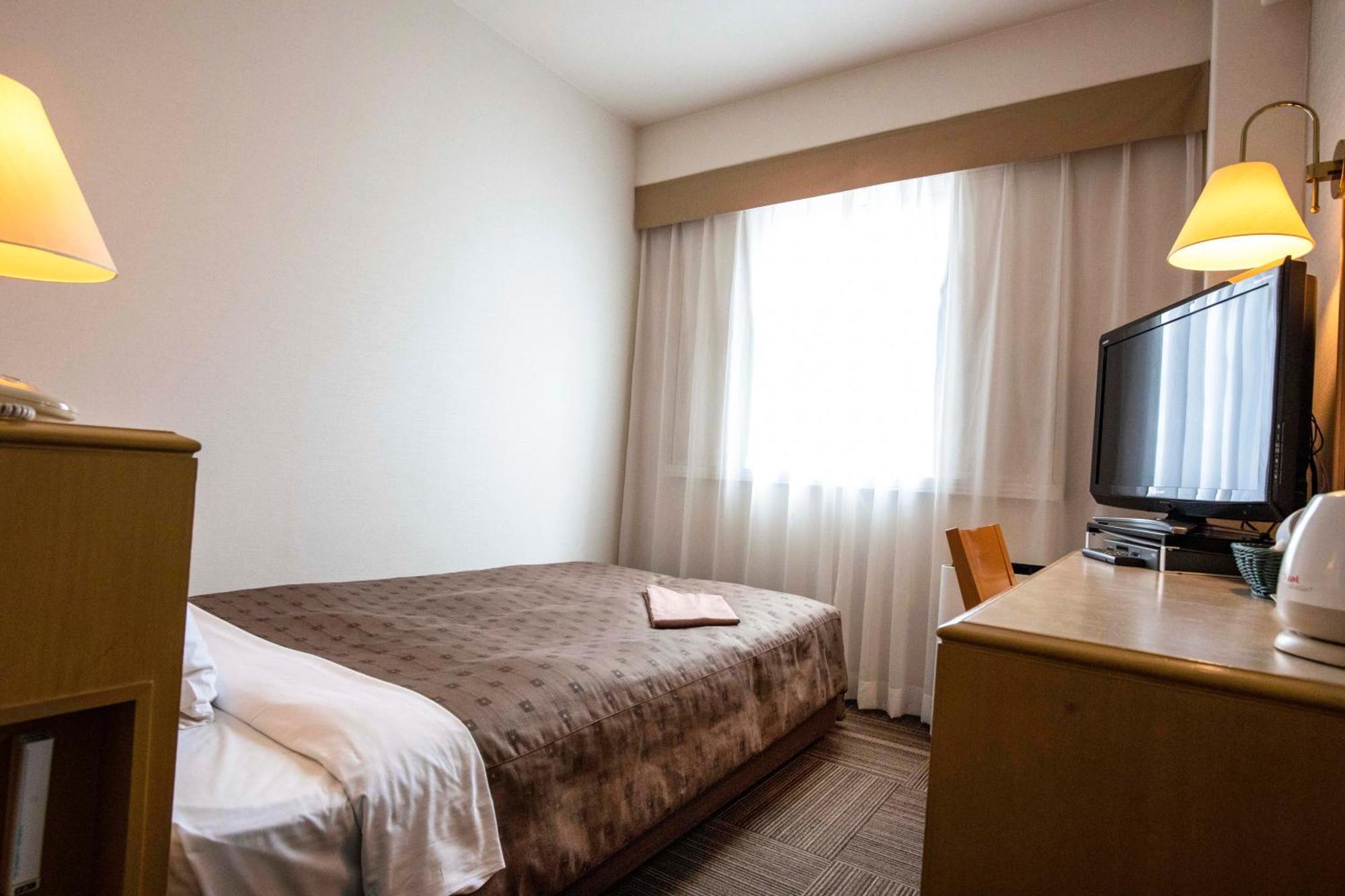 Court Hotel Mito Room photo